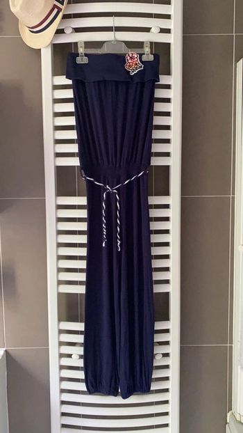 Combinaison GUESS Taille 12 ans