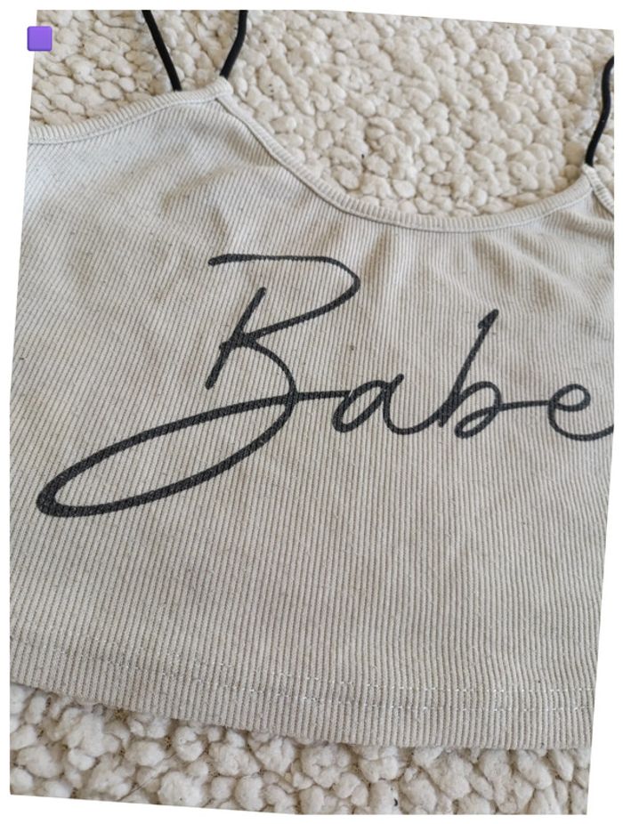 Crop top blanc "Babe" cute mignon – Taille estimée XS/S - photo numéro 2