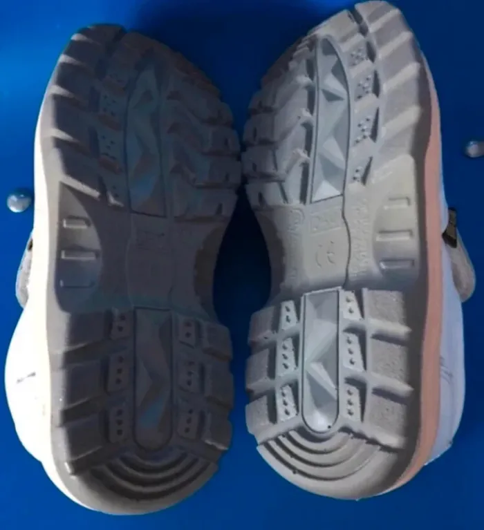Chaussures de sécurité safesty jogger unisexe avec une coque blanche grise taille 38 - photo numéro 5