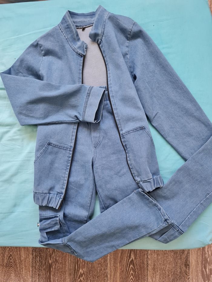 Tenue de printemps neuve