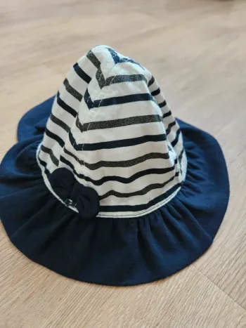 Chapeau de soleil bébé fille