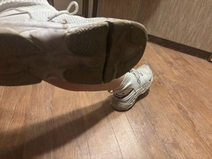 Baskets blanches - photo numéro 3