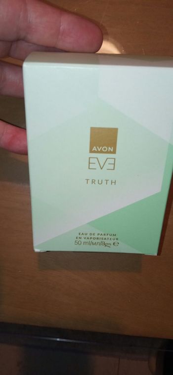 eau de parfum femme Avon 50 ml et 10  ml
