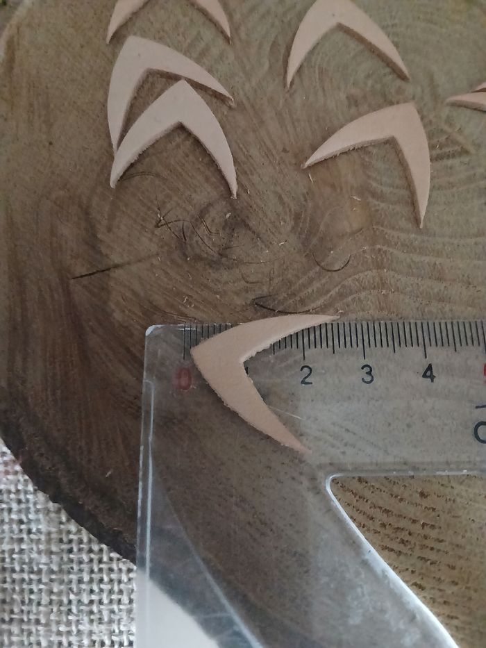 Lot de 21 formes en cuir pour créations de bijoux - photo numéro 3