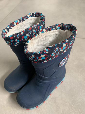 Bottes pluie/ neige taille 26/27 Fourrure amovible