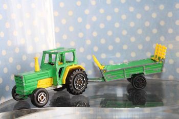 Majorette tracteur agricole plus remorque