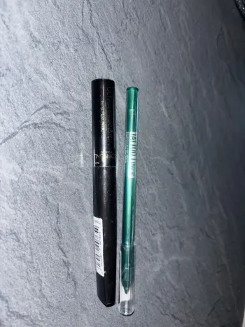 Crayon + eye-liner
