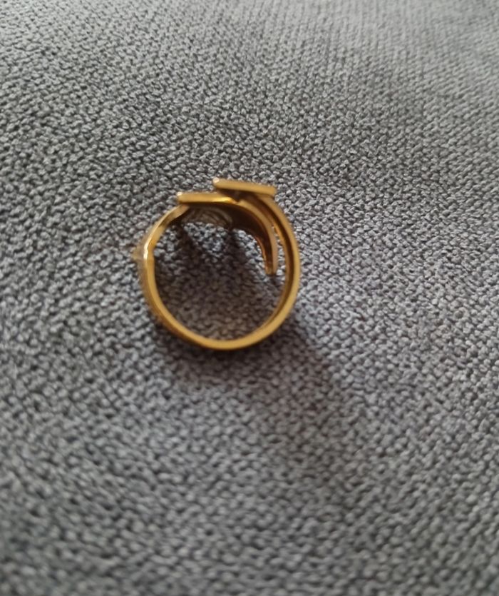 Bague dorée en acier inoxydable - photo numéro 3