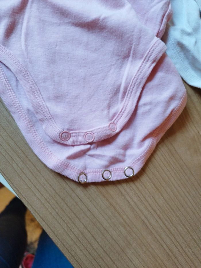 Lot de 3 bodies bretelles fille bébé rêve 12 mois très bon état - photo numéro 9