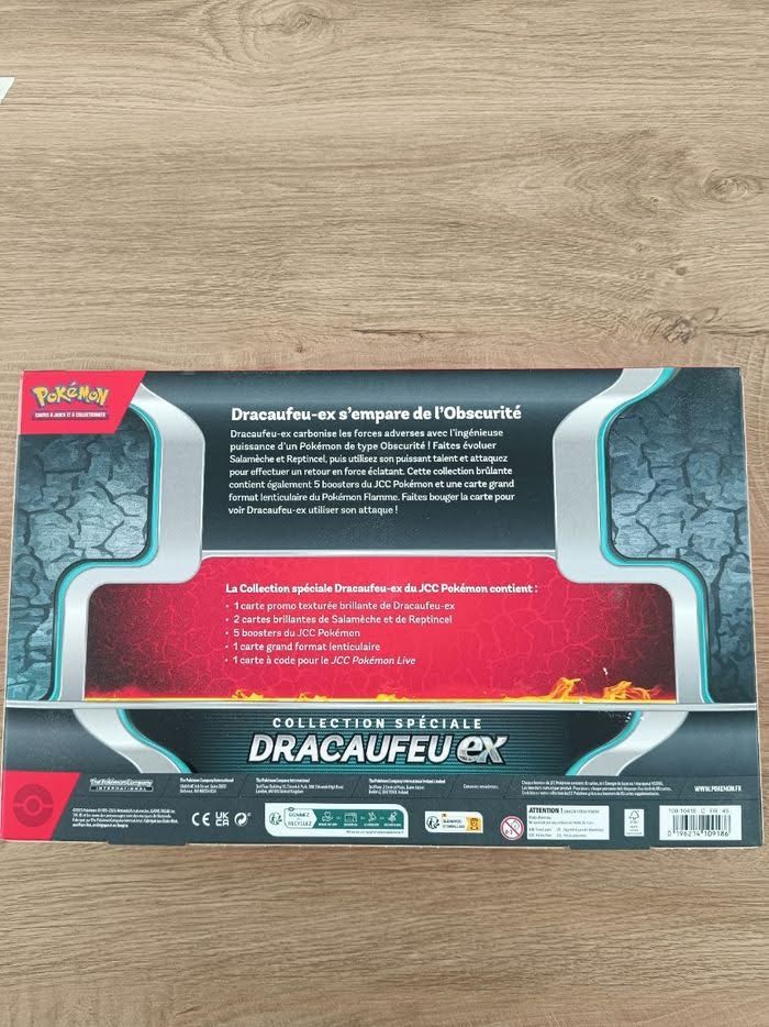 Pokémon - Coffret Collection Spéciale Dracaufeu-EX - photo numéro 3