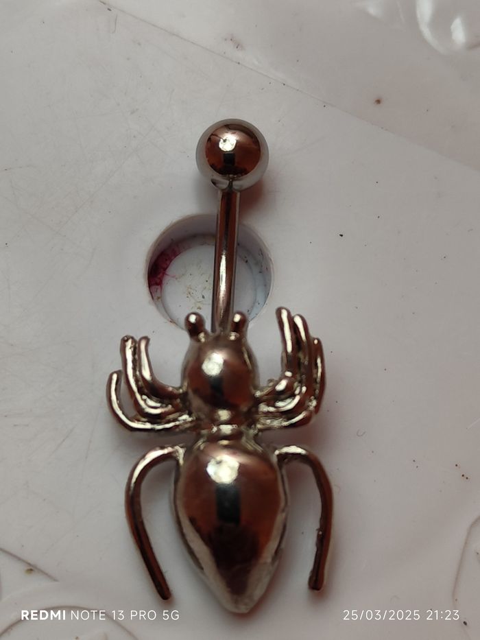 Piercing nombril araignée neuf