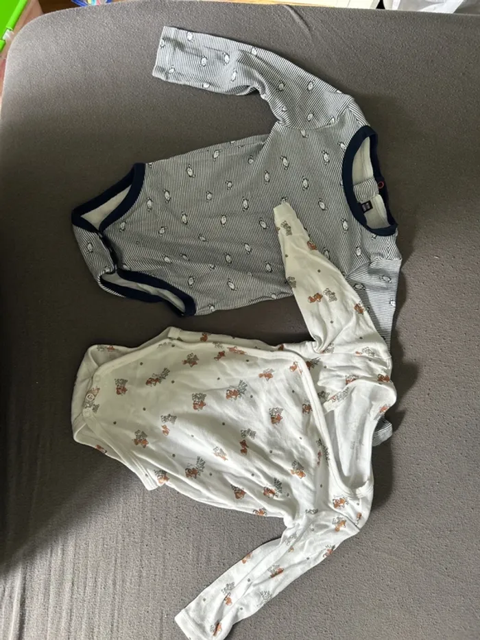 Lot deux bodies 6 mois garçon sergent major