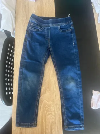 Jean slim (taille 5 ans)