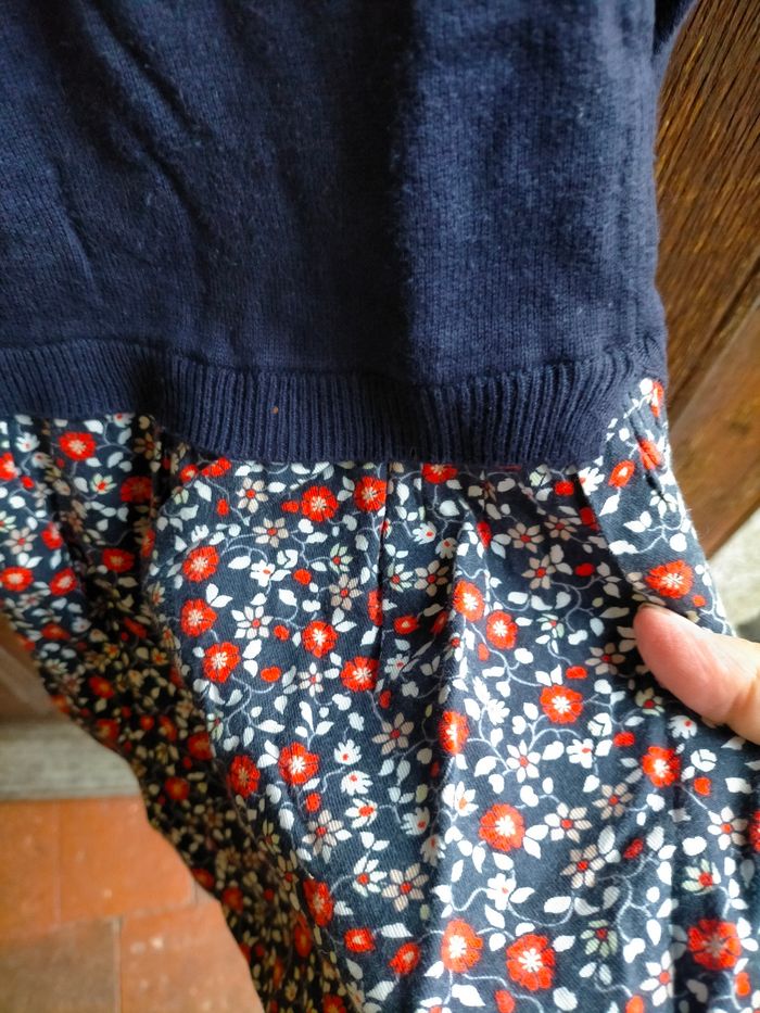 Ravissante robe Oshkosh 4 ans - photo numéro 3