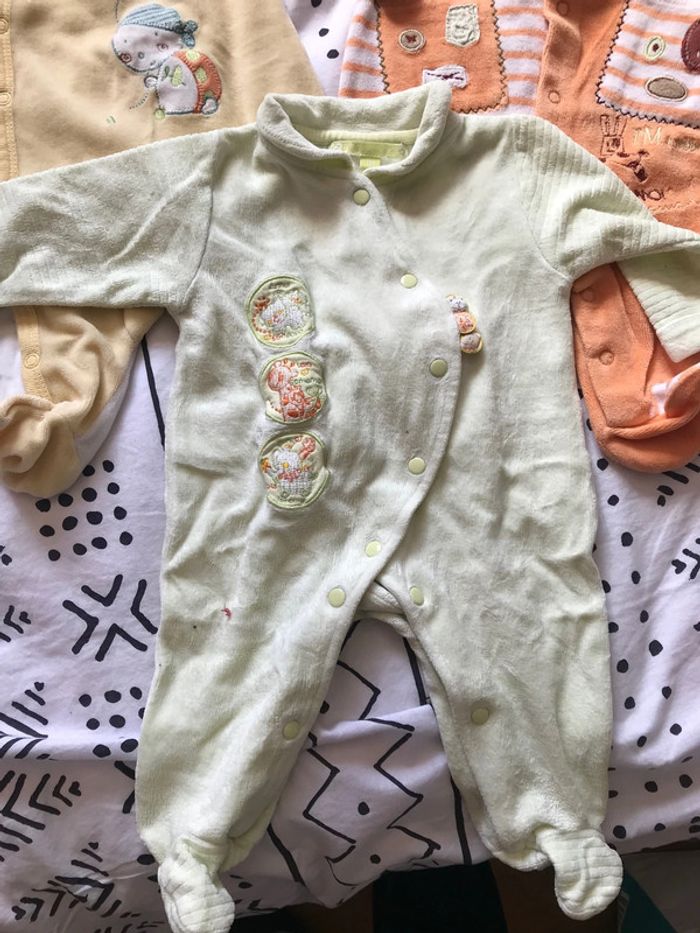 Lot de 3 pyjamas 1 mois - photo numéro 4