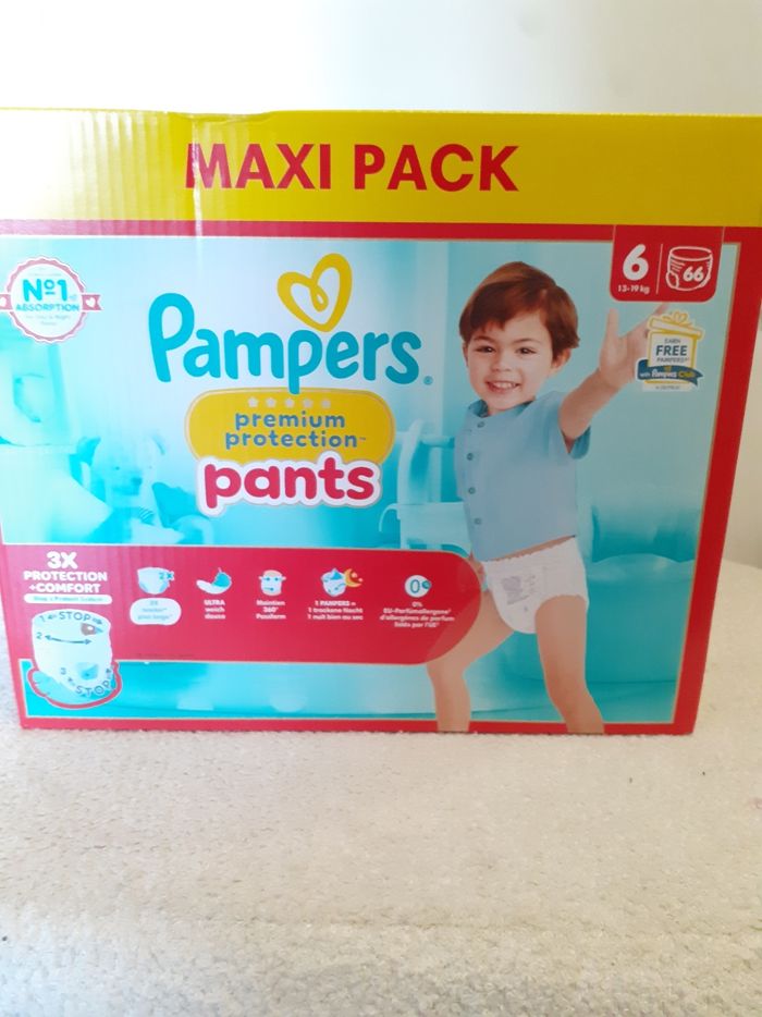 Couches Pampers