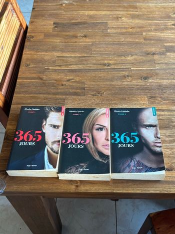 Livre 365 Jours Tome 1 2 3    25€ Les 3