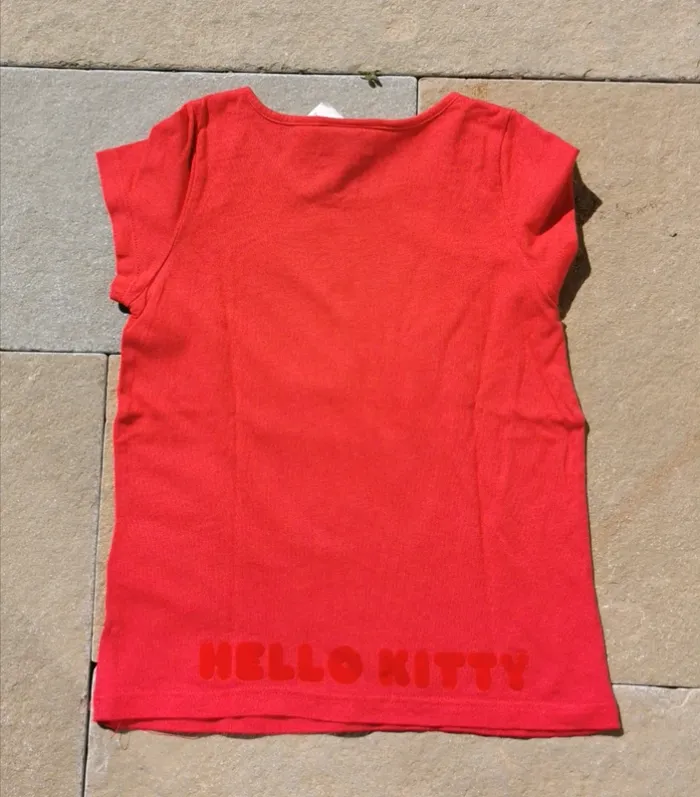 Tee-shirt Hello Kitty H&M 6 ans - photo numéro 2