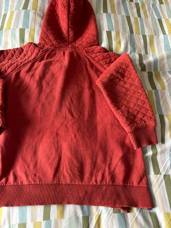 Pull à capuche pour fille en 8 ans