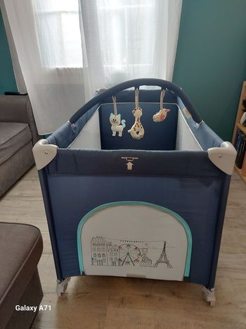 Lit parapluie + matelas de voyage