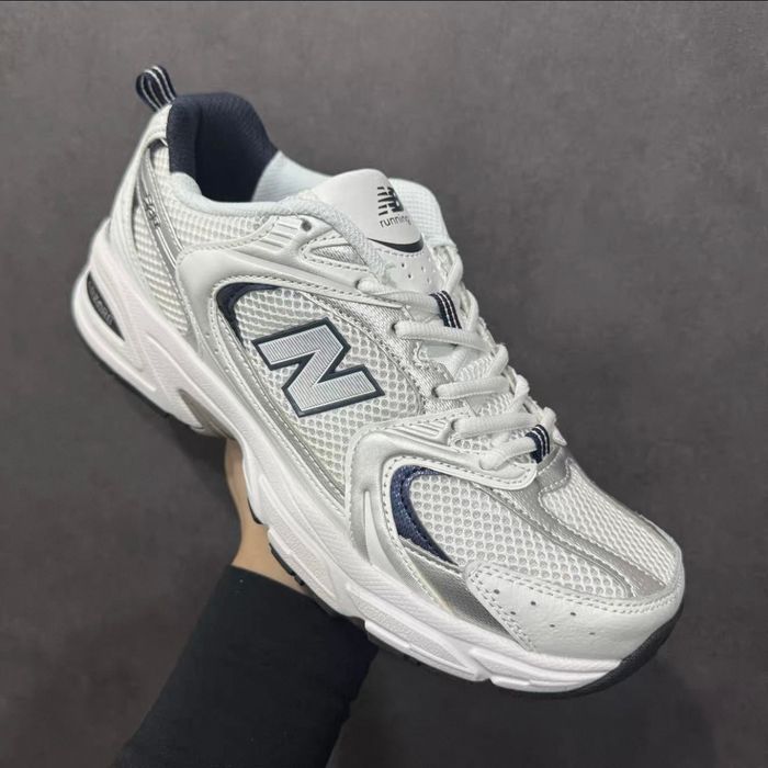 New Balance 530SG taille 42 - photo numéro 4