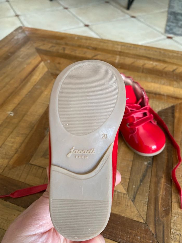 Chaussures rouges vernis - photo numéro 2