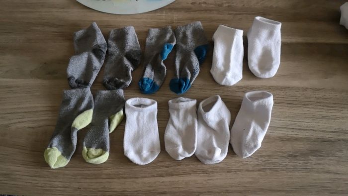 6 paires de chaussettes 17/18