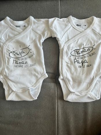 2 bodys mixte MC 1 mois