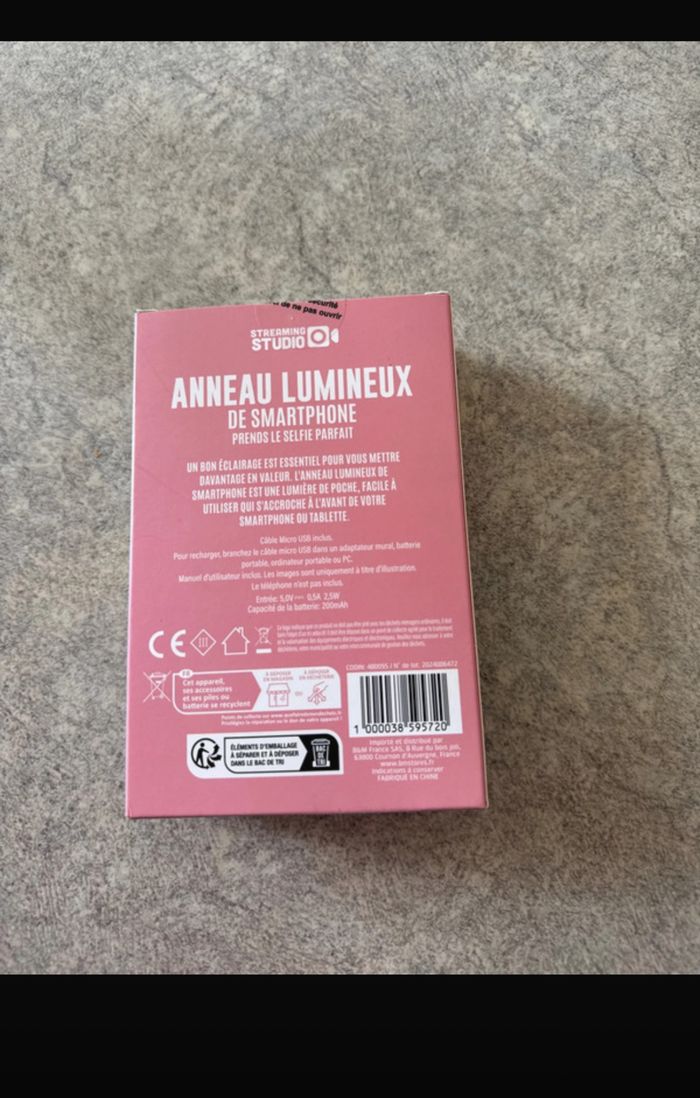 Anneau lumineux neuf - photo numéro 2