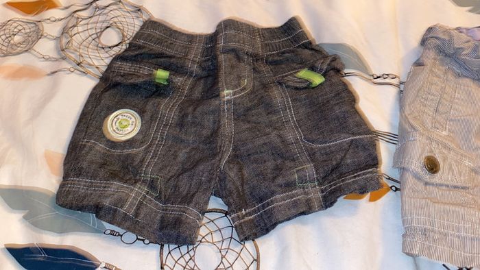 2 shorts 9 mois - photo numéro 3