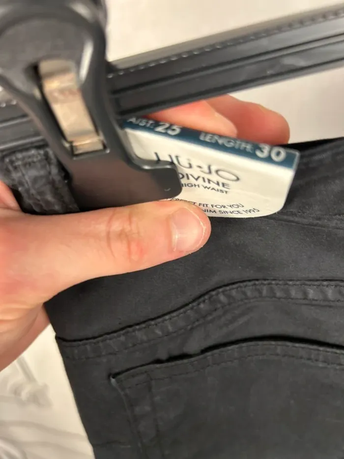 Jean noir Skinny LiuJo W25 L30 neuf - photo numéro 3