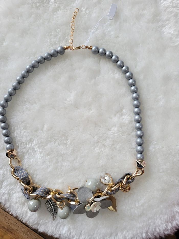 Collier perles fleurs - photo numéro 4