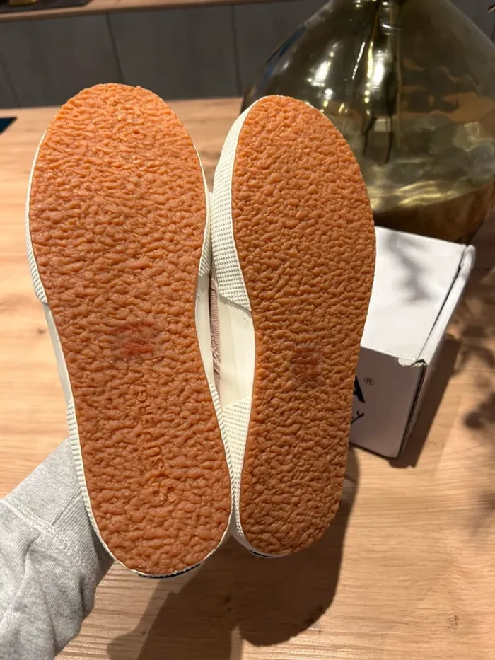 Baskets Superga rose poudré P.40 Neuves - photo numéro 6