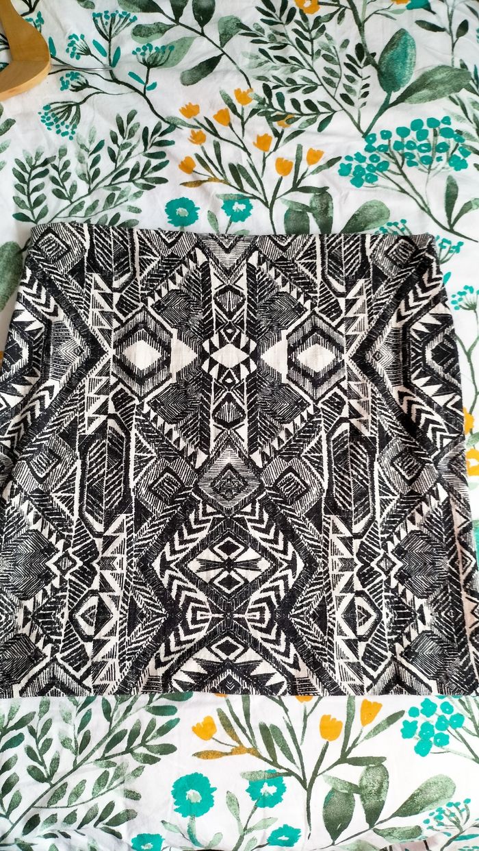 Jupe droite T36 - photo numéro 2