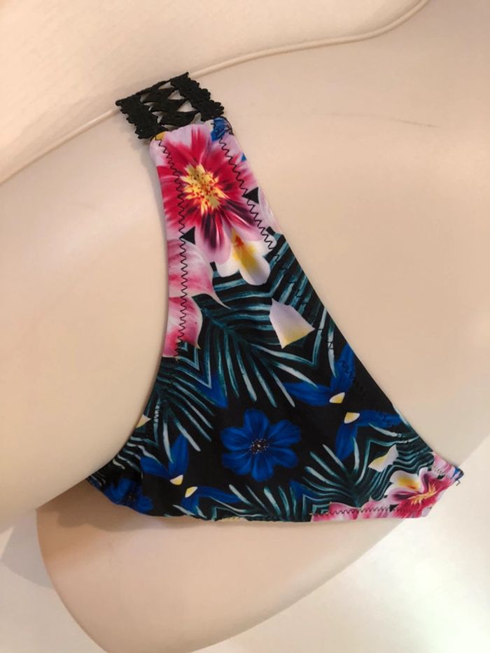 Maillot de bain taille 36 noir et multicolore broderie 2 pièces - photo numéro 4