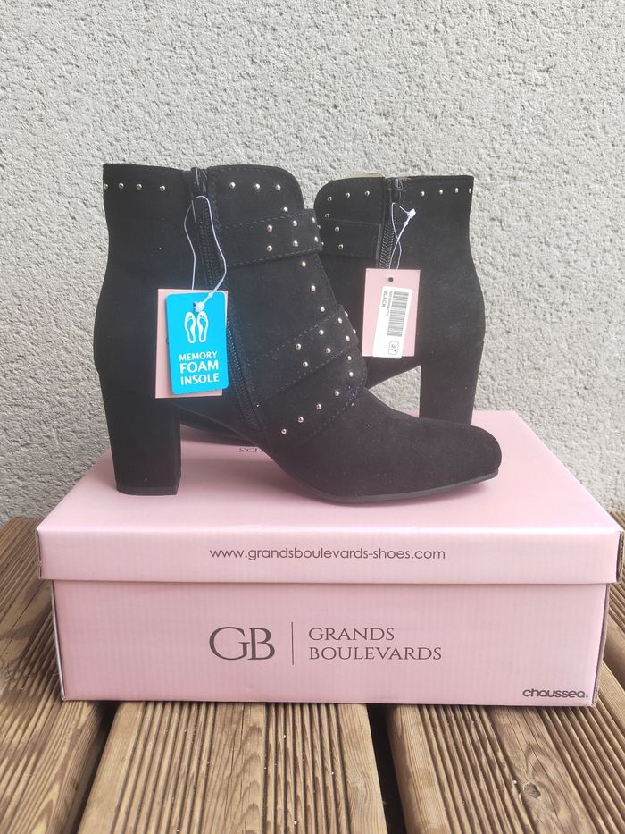 Bottines à strass noir effet daim – Taille 37 – Neuves avec étiquettes - photo numéro 4