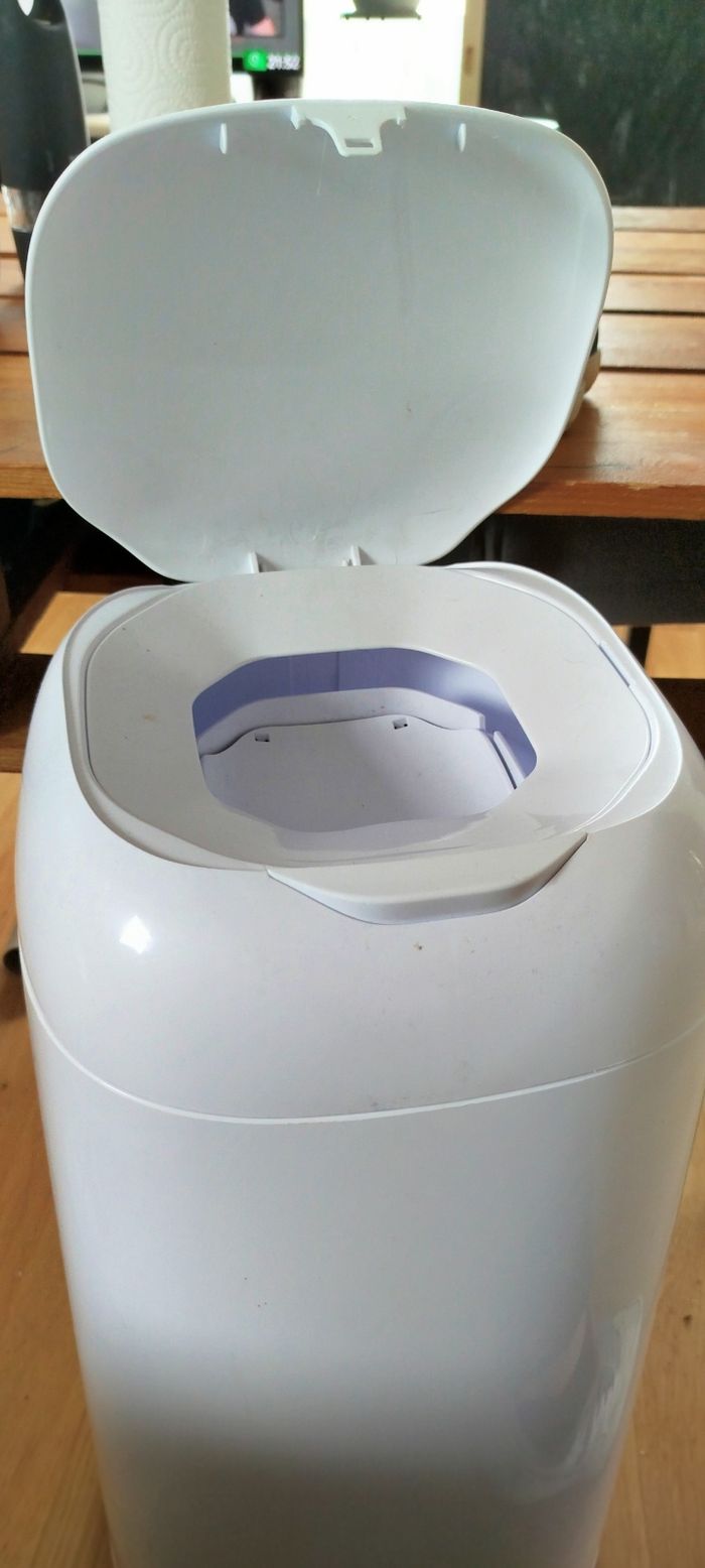 Poubelle à couches - photo numéro 3