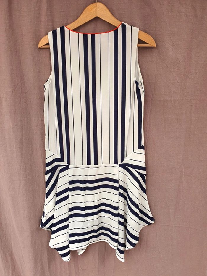 Robe Neuve 40. Jus d'orange. - photo numéro 2