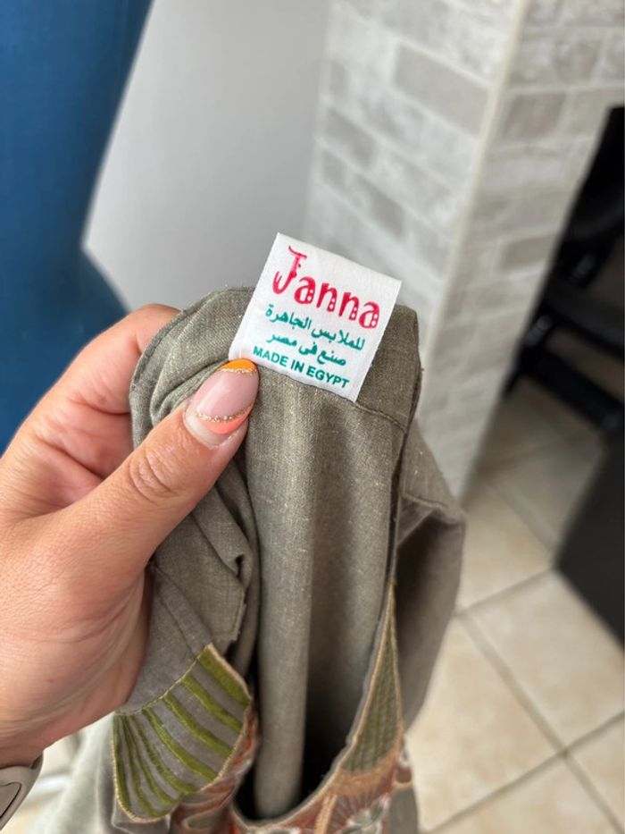 Robe longue - fabriqué en Égypte - fluide et légère - kaki à motif - comme neuve - taille M - photo numéro 6