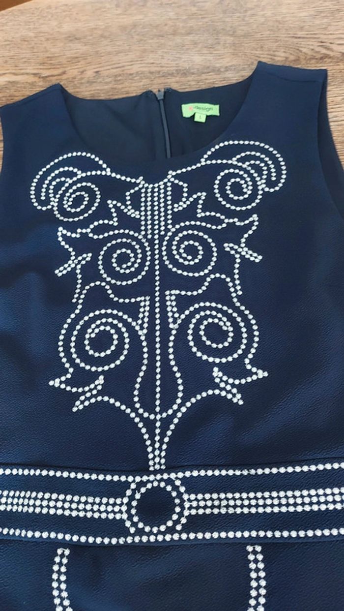 Robe bleu avec broderie K-design taille L - photo numéro 17