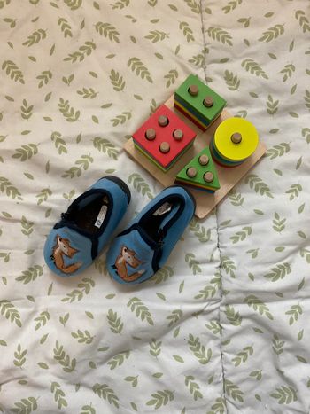 chaussons bleu taille 19 babygro