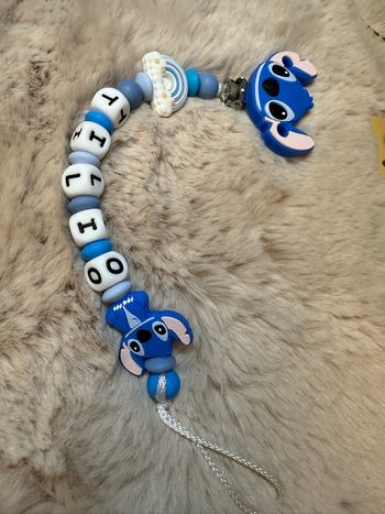 Attache tétine Stitch