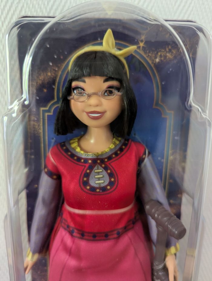 Poupée Disney dahlia wish - photo numéro 2