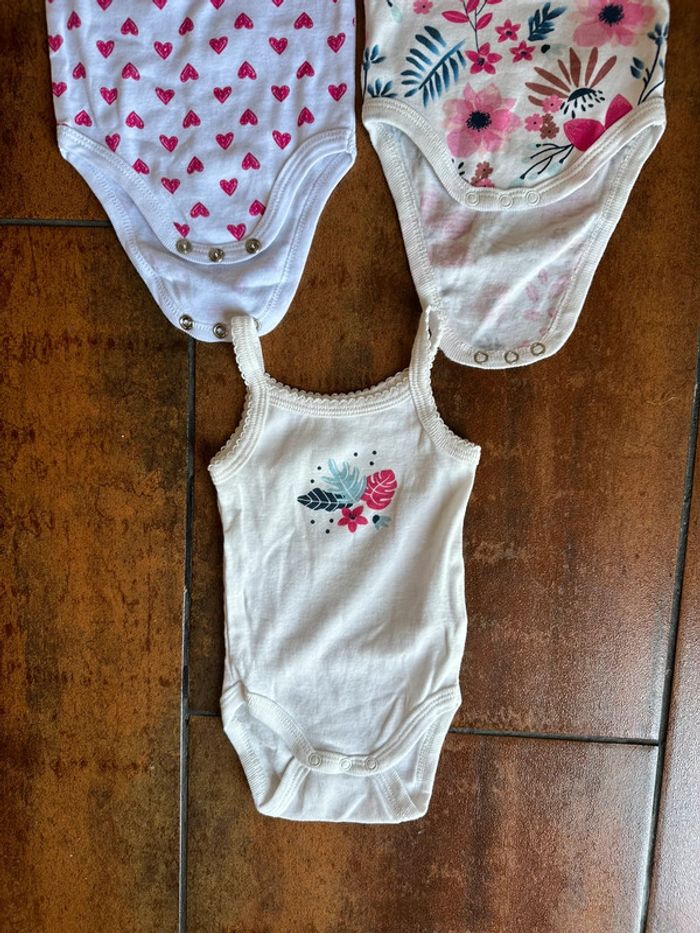 Lot body bretelle à fleur et cœur - photo numéro 3