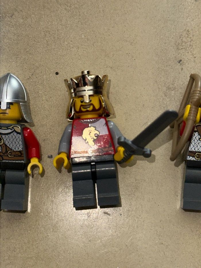 3 Figurines Lego Type médiéval - photo numéro 2