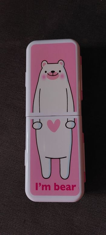 Boite ou trousse rigide