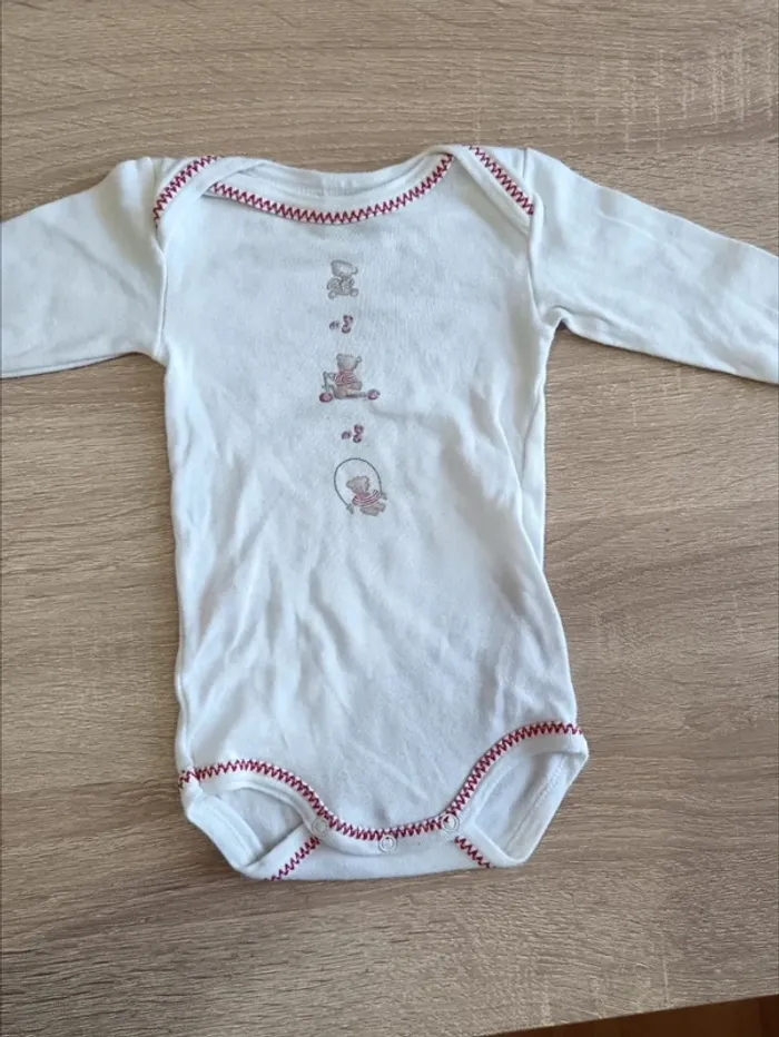 C44 Lot bodies petit bateau / Orchestra 3 mois - photo numéro 3