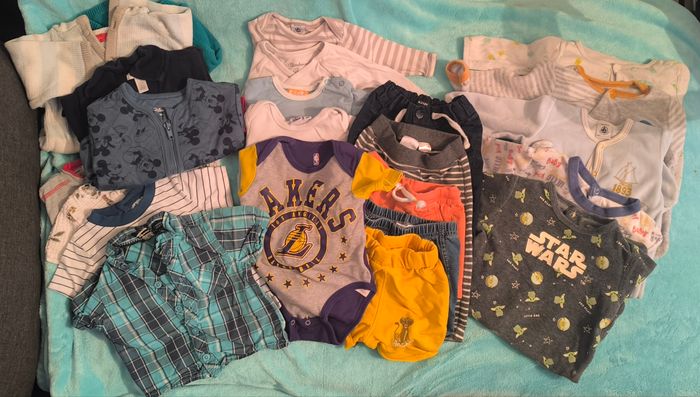 Lot vêtements taille 6mois