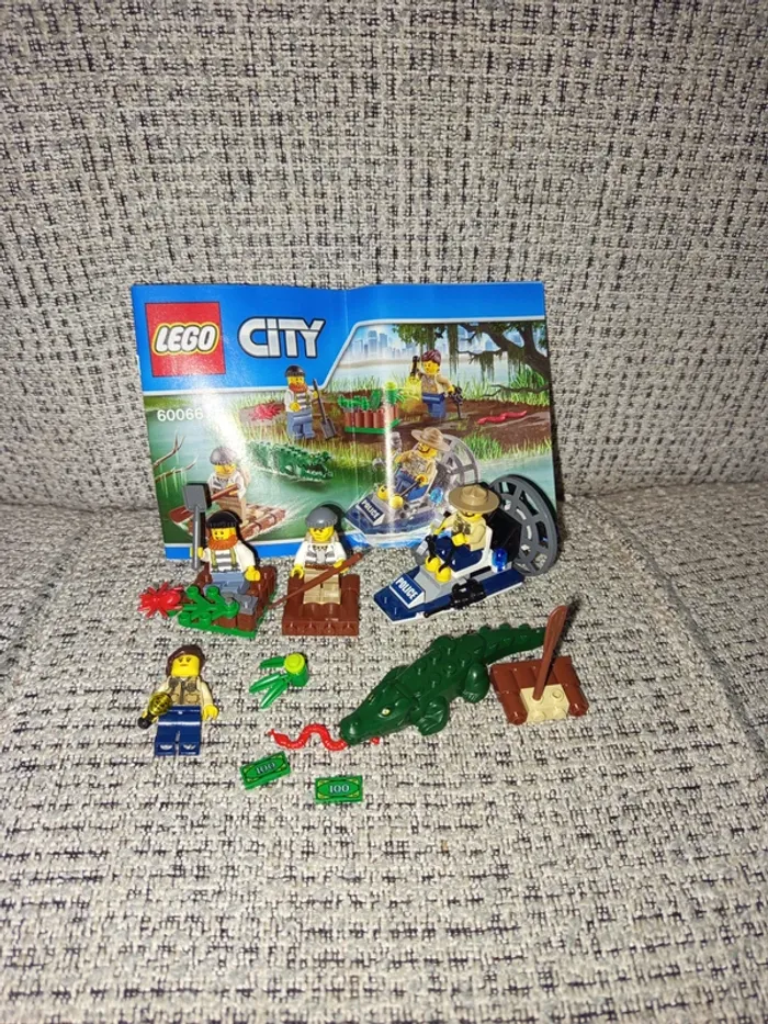 Lego 60066 - Ensemble de démarrage de la police des marais