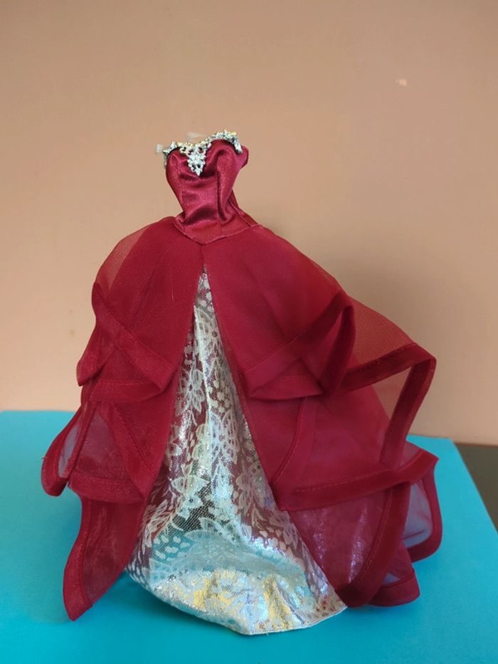 robe barbie holiday 2015